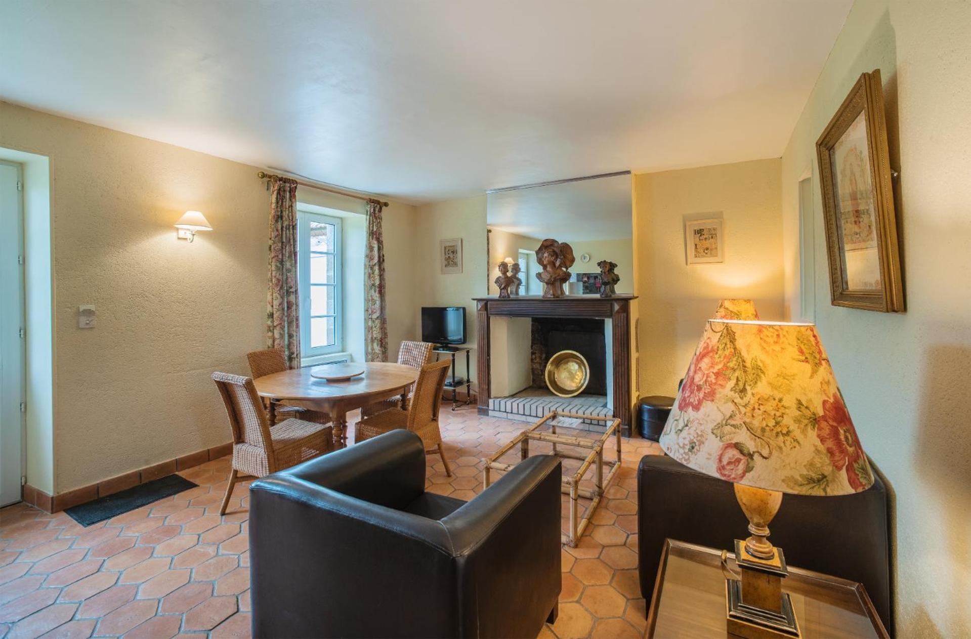 Holiday Home Chateau De Bouceel Mont Saint Michel Vergoncey Zimmer foto